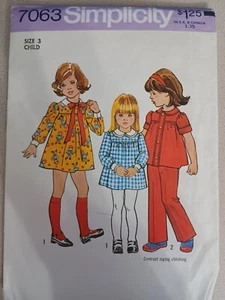 Vintage 1970s Simplicity 7063 Toddler Girls Mini Dresses Top Pants Size 3 - Picture 1 of 2