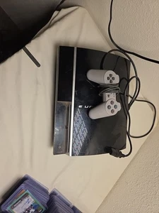 Playstation 3 mit einem Controller und Netzkabel (getestet und funktioniert) - Bild 1 von 6