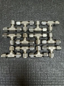 Brand New!! Swagelok 1/4” Stainless Steel Tube Tee SS-400-3 - Picture 1 of 2