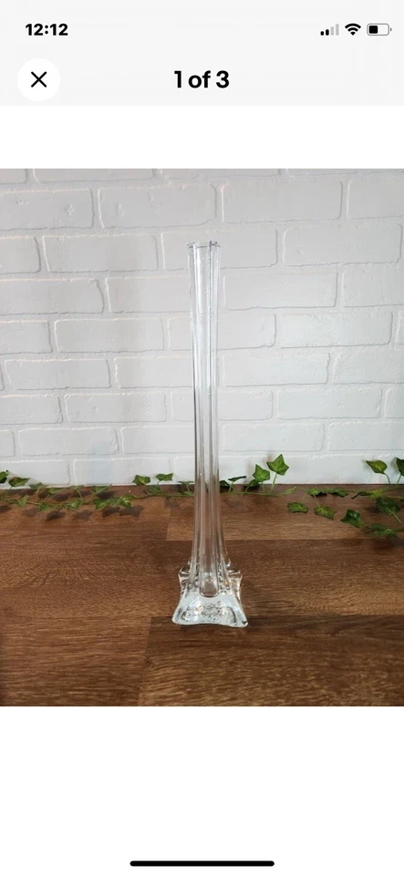 24-дюймовая ваза с Эйфелевой башней шириной 1 дюйм сужается до 2 дюймов внизу - Изображение 1 из 1