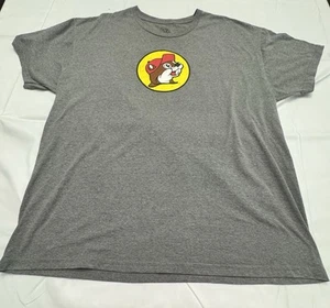 Buc-ees Gray Graphic T-shirt size XL Red Truck Back - Picture 1 of 7