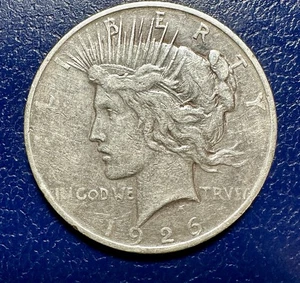 Beautiful 1926 D U.S. Peace Dollar (SILVER) KM 150 - Picture 1 of 2