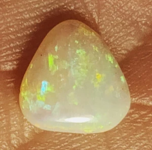 1.50cts -BEAUTIFUL COLOURFUL CRYSTAL MINTABIE OPAL AAopalsW23 - Picture 1 of 7