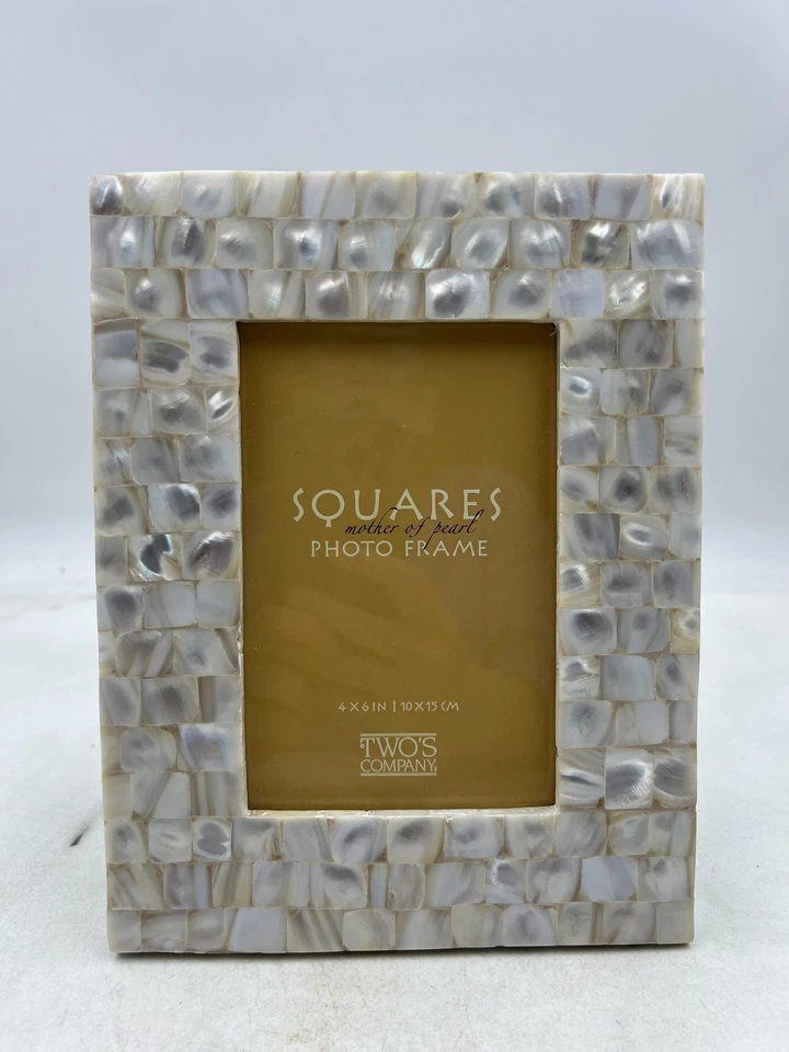 Suporte de mesa Two's Company quadrados madrepérola 4x6 moldura para fotos - Imagem 1 de 4