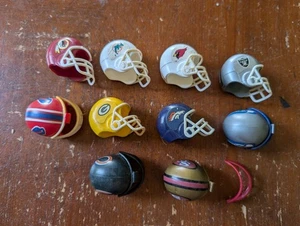 VINTAGE QUARTER MACHINE NFL FOOTBALL HELM KONVOLUT REDSKINS RAIDERS BRONCOS MEHR  - Bild 1 von 5