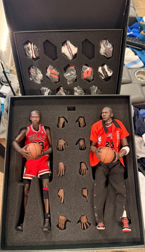 Enterbay NBA Michael Air Jordan Nike Shoes FINAL 1:6 Real Masterpiece 2 FIGURES - Image 1 of 4