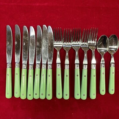 LOTE DE CUBIERTOS VINTAGE MANGO REMACHE PLÁSTICO INOXIDABLE 14 PIEZAS. HECHO EN COREA Foto 1 de 4