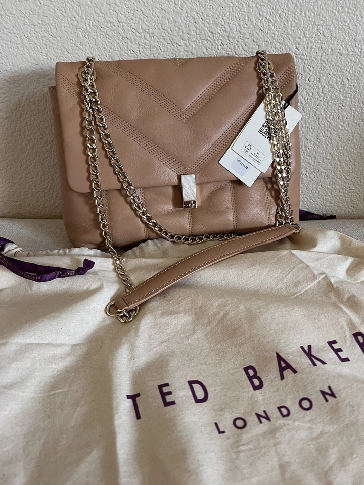 Bolso Bandolera Ted Baker Ayasie Chevron Edredón Camel Grande Nuevo con Etiquetas Foto 1 de 4