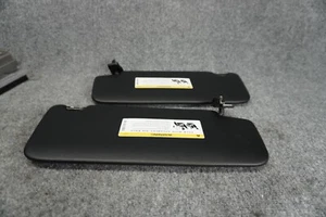 Sunvisor Sun Visors Set Mirror 2018-2021 Mercedes W205 C43 C300 C200 oem - Imagen 1 de 6