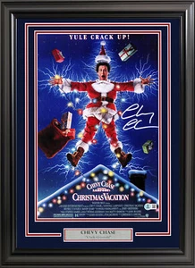 CHEVY CHASE AUTOGRAPHED FRAMED CHRISTMAS VACATION MOVIE POSTER BECKETT 233877 - Picture 1 of 6