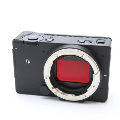 Sigma fp L 61MP Full-Frame Mirrorless Camera Body #250 - Image 1 of 4