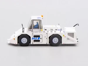 JC Wings 1:200 GSE2WT250E08 ANA All Nippon Airways WT250E Trailer Tractor - Picture 1 of 5