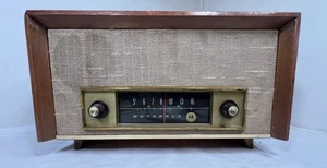 Vintage 1950’s Motorola 5t25m-1 Radio AM Parts, Repair , Use For Bluetooth. - Picture 1 of 6