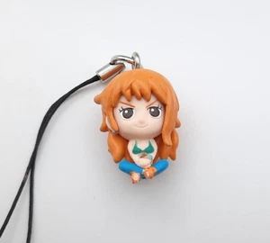 One Piece Nami 1.5" Mini Llavero Juguete Figura - Imagen 1 de 2