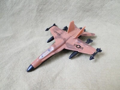 损坏棕色 F/A-18 大黄蜂塑料/分片(请阅读说明) — 第 1/4 张图片