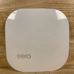 Eero A010001 1st Generation White Dual-Band 4GB 512MB RAM Mesh Wi-Fi Router - Picture 1 of 4