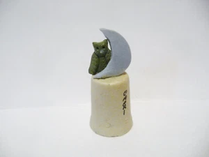 THIMBLE HANDCRAFTED CLAY CAPRI A GREEN OWL & A BLUE 1/4 MOON - Picture 1 of 5