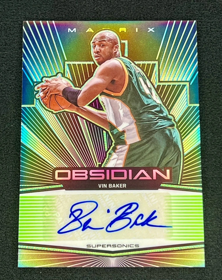 2019 Panini Obsidian Matrix Autographs Electric Etch Green #14 VIN BAKER SSP /25 - Image 1 of 2