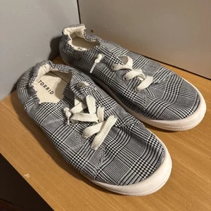 Women’s Size 11.5 Black/white Plaid Fabric Sneaker/dhoes From Torrid  - Picture 1 of 8