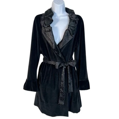 Bata corta Betsey Johnson íntimates terciopelo leopardo ribete satinado negra mediana Foto 1 de 4