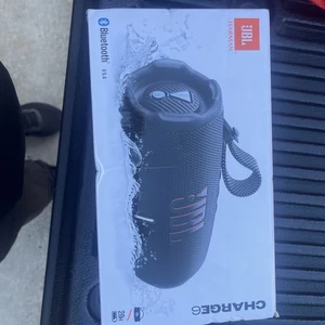 Altavoz Bluetooth Portátil Impermeable JBL Charge 6 con Correa de Transporte (Negro) - Imagen 1 de 4