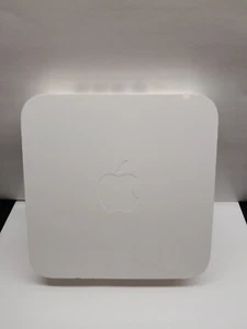 Apple AirPort Extreme 802.11n Wi-fi Router Model A1408 - Picture 1 of 9