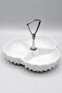 Vintage Fenton Hobnail weiß Milchglas 3 Abschnitte Nuss Süßigkeiten Gewürz Schale - Bild 1 von 2
