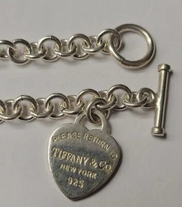 Tiffany And Co Sterling Silver Bracelet With Heart 7.5 Inches. Stunning. - Picture 1 of 4
