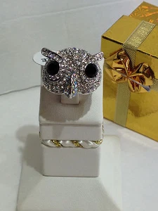 OWL Women's SILVER-TONE RING  New  BEAUTIFUL SWAROVSKI STYLE STONES  SIZE 9 cute - Picture 1 of 6