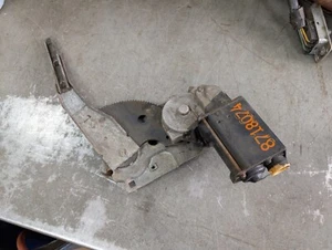 1966 1970 Riviera LH Rear Power Window Regulator & Motor Buick 1967 1968 1969 - Picture 1 of 4