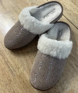 Women’s Size 5 Sorel Fur Lined Slippers Beige Shiny Dots Rubber Bottom - Picture 1 of 3