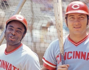 Cincinnati Reds JOE MORGAN and JOHNNY BENCH 8x10 Photo Hall of Famers Print - Picture 1 of 1
