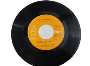 45 RECORD - WAYLON JENNINGS - THE DAYS OF SAND AND SHOVELS - Picture 1 of 1