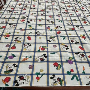 Vintage EUC Disney Tischdecke 90er Mickey Mouse Minnie 88 x 59 Gemüse Kochen - Bild 1 von 6