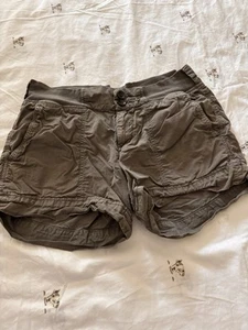 James Perse Size 29 Army Green Shorts GUC - Picture 1 of 5