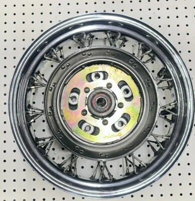 Rueda trasera Honda VT750 2005 Shadow Aero ver descripción Foto 1 de 4