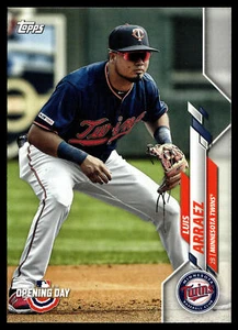 2020 Topps #612 Luis Arraez Yellow - Picture 1 of 2