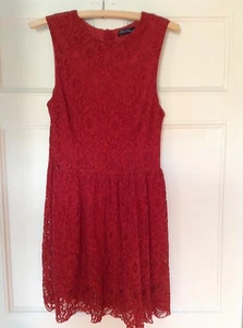 Schönes Kleid Größe 10 - Bild 1 von 3