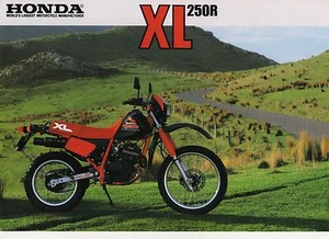 1985 HONDA XL250RF On/Off Road Dirt Bike 2 Page Motorcycle Sales Brochure NOS - Picture 1 of 2