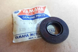 YAMAHA TTR125 YZ100 DT50 AS2C DT125 DT175 NOS FRONT WHEEL SEAL - # 93102-18008 - Picture 1 of 1