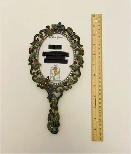 Vintage Die Schöne und das Biest verzierter Metall & Emaille Handspiegel (B-7). - Bild 1 von 8