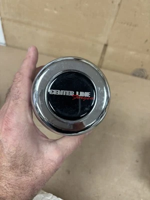 LÍNEA CENTRAL FORJADA PERSONALIZADA TAPA CENTRAL ALEACIÓN CROMADA EMPUJE A TRAVÉS DE 3 1/2" INTERIOR Foto 1 de 2