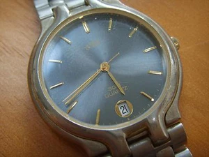 LADIES OR GENTS SWISS PARTS BLUE DIAL DATE WATCH STAINLESS STRAP NEW BATTERY - Picture 1 of 1
