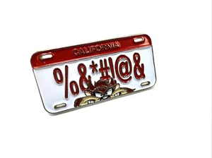 Vintage 1998 Looney Tunes Warner Bros TAZ Enamel License Plate Pin Brooch 1.5" - Picture 1 of 5