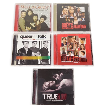 TV Soundtrack CD Lot of 5 Will & Grace, True Blood, Queer as Folk, Greys Anatomy Foto 1 de 4