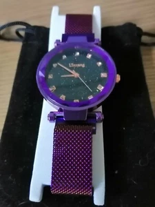 Ladies shimmering Watch with magnetic strap - Picture 1 of 2