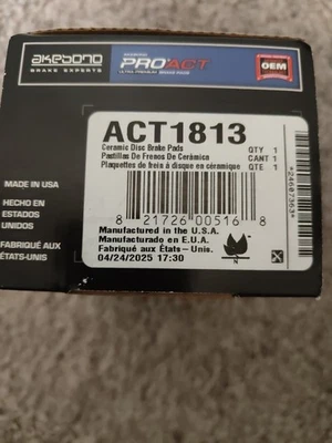 Pastillas de freno delanteras Akebono para Hyundai Sonata 17-18 con freno de estacionamiento eléctrico  Foto 1 de 2