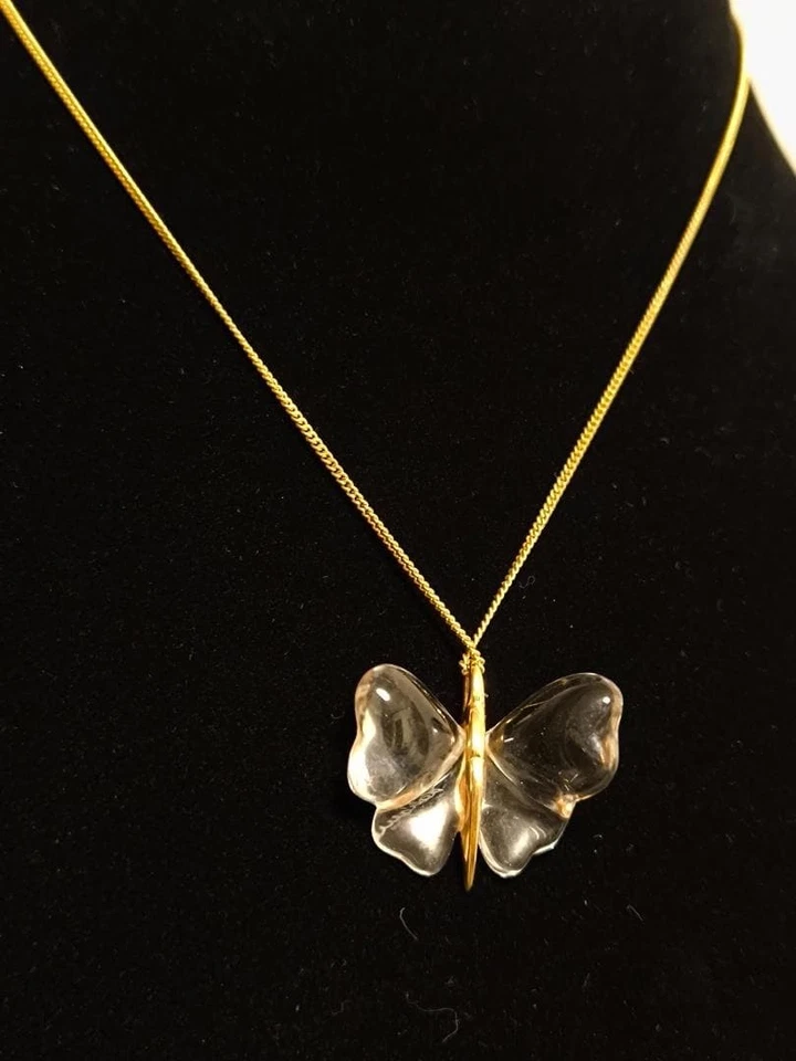 Lalique Butterfly Crystal Necklace Pendant Fashion Accessories elegant C885 - Image 1 of 4