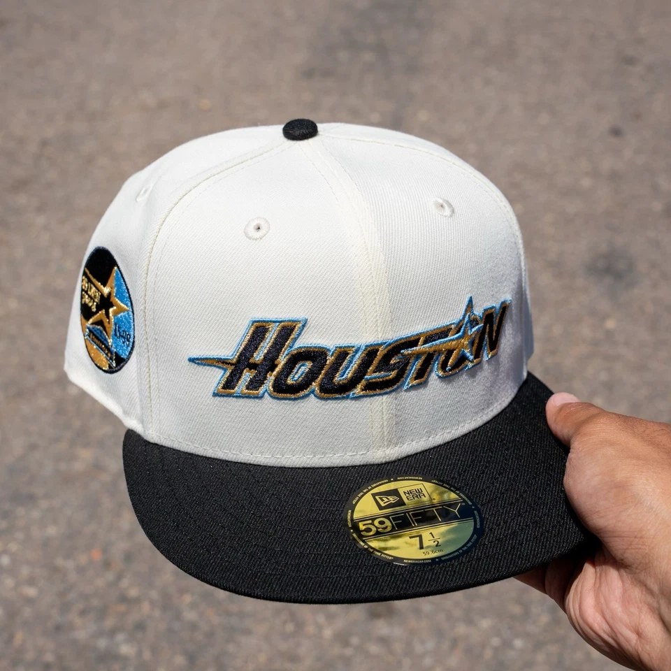 MLB New Era 59Fifty Houston Astros Fitted Cap 35 Great Years Patch Chrome/Gold - Image 1 of 3