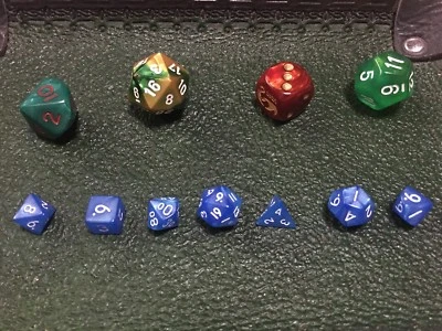 Luster Azul-Blanco 10MM Mini Poliédrico 7-Die Juego de Dados de Juego Foto 1 de 4